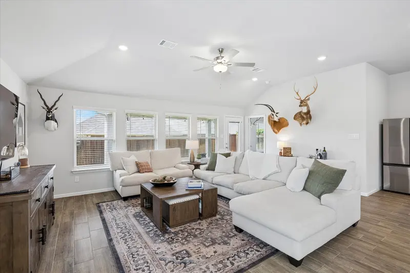 8924 Flying Eagle Lane, Fort Worth