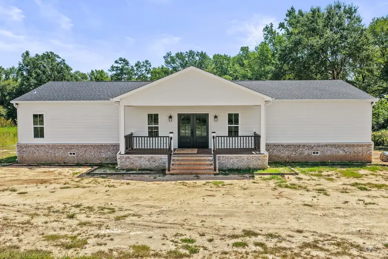 562 County Road 4230, Pittsburg
