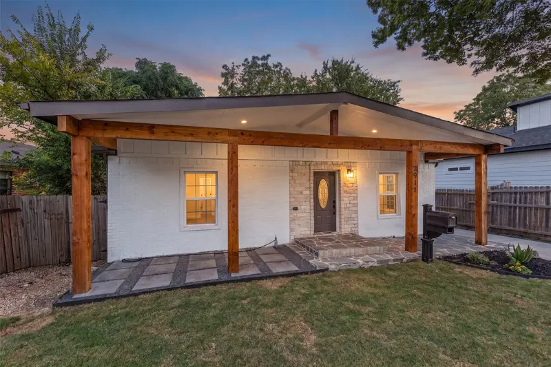 2911 S Denley, Dallas