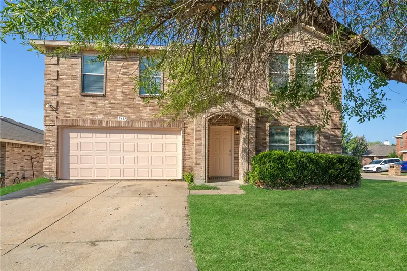 5437 New Castleton Lane, Fort Worth