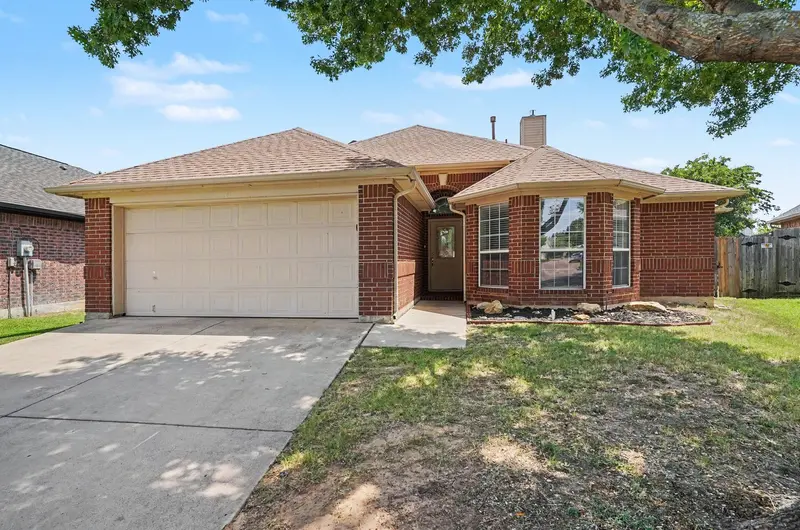 4968 Happy Trail, Fort Worth