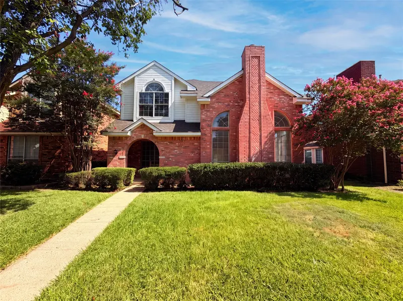 2909 Lois Lane, Rowlett