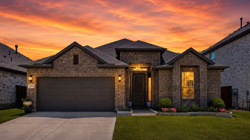 1919 Huron Drive, Forney