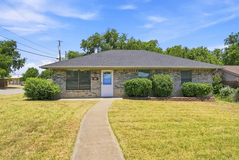 601 E Avenue F, Midlothian