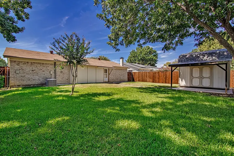 223 Countryside Drive, Arlington