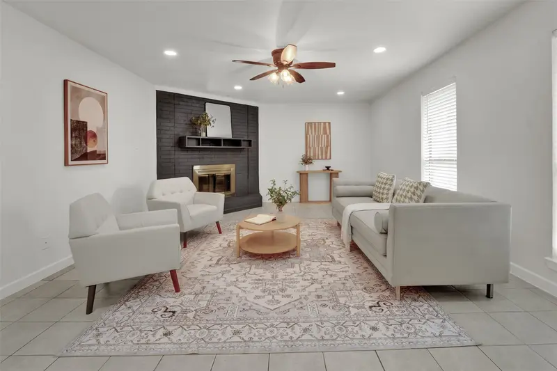 5517 Wyrick Lane, Garland