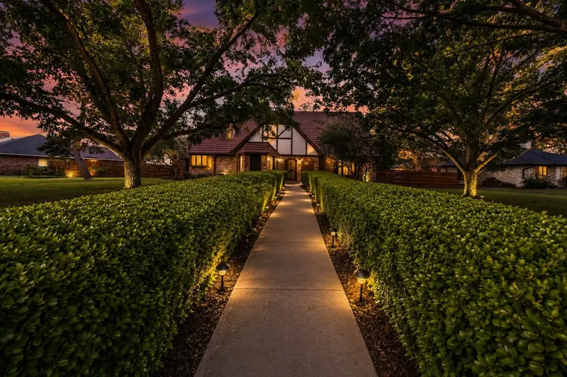 212 Magic Lane, Sunnyvale
