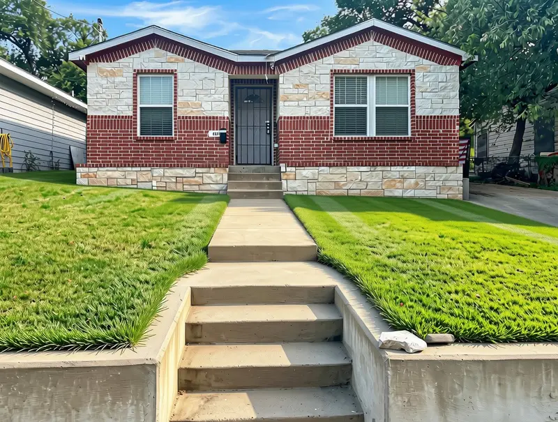 4831 Burnside Avenue, Dallas