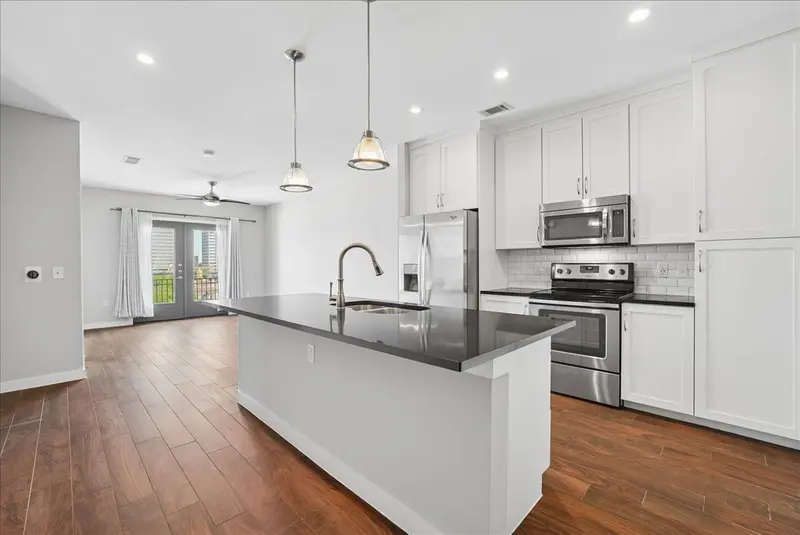 5609 Smu Boulevard, Dallas
