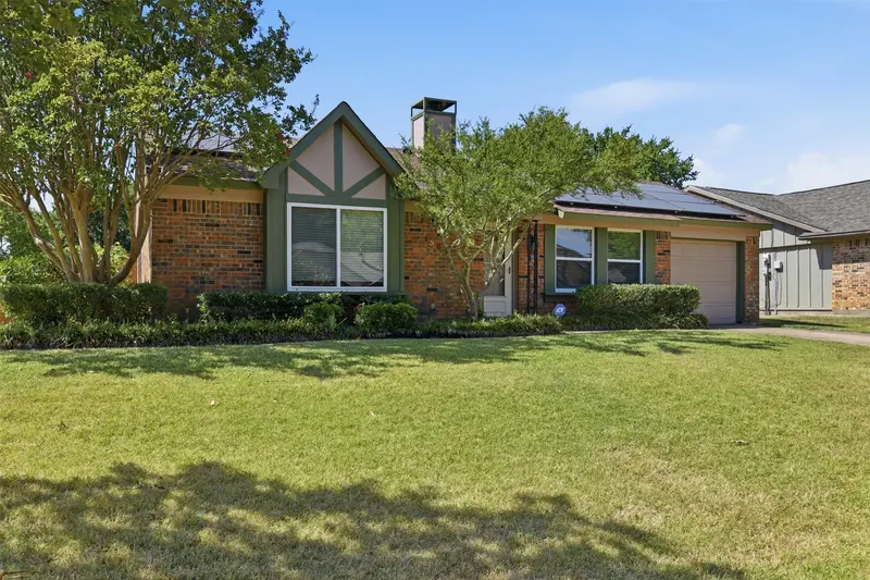 150 Brockway Drive, Rockwall
