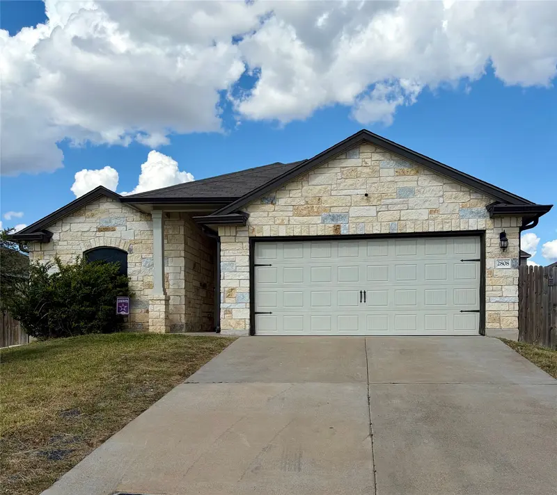 2808 Risinger Road, Lorena