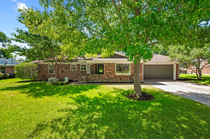 3517 Wooten Drive, Fort Worth