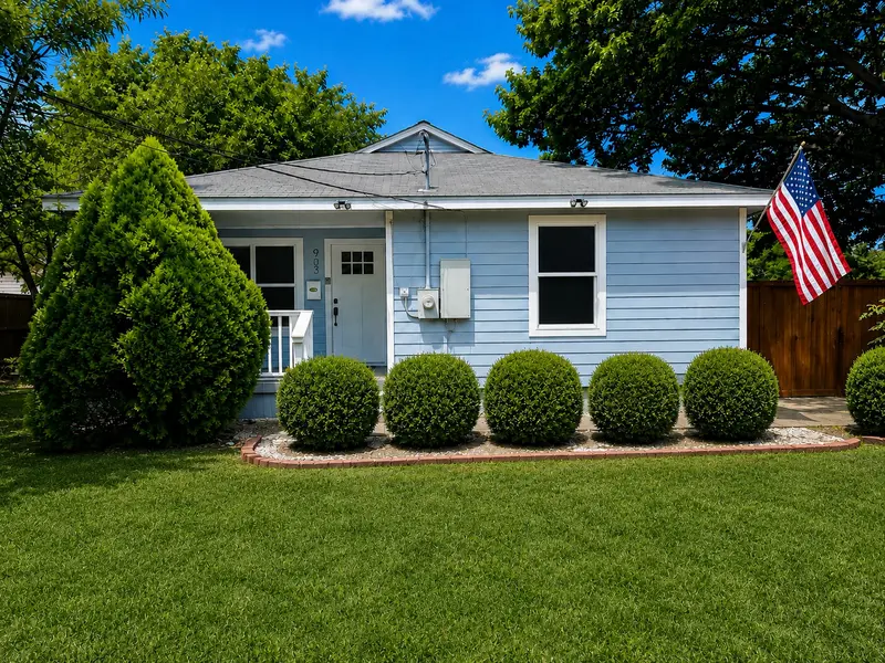 903 Moore Street, McKinney