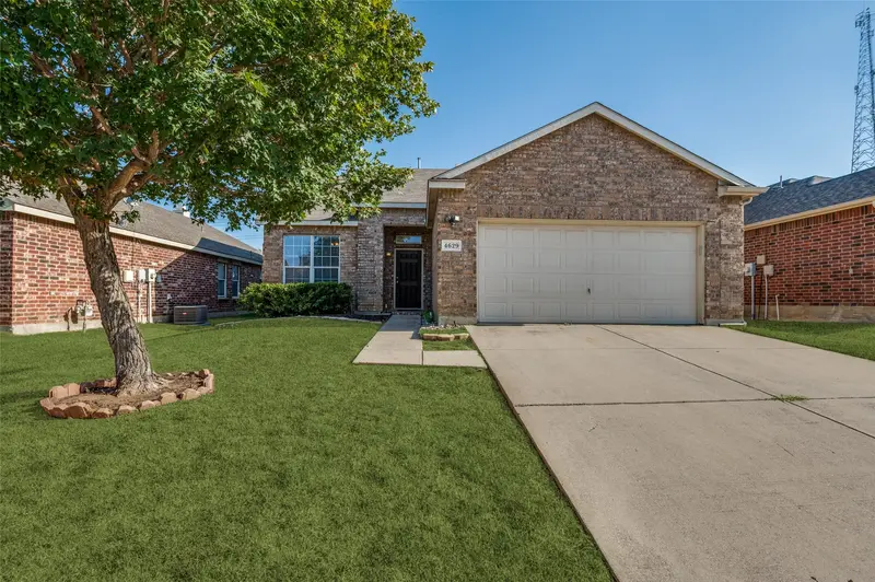 4629 Indian Rock Drive, Fort Worth