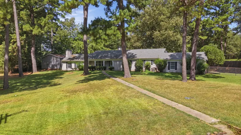 1316 Pine Hill Drive, Jefferson