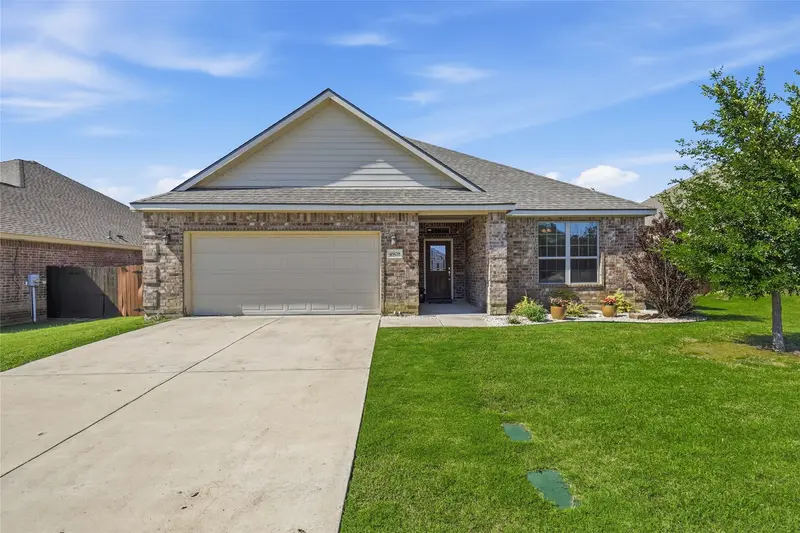 4908 Lake Park Drive, Sanger