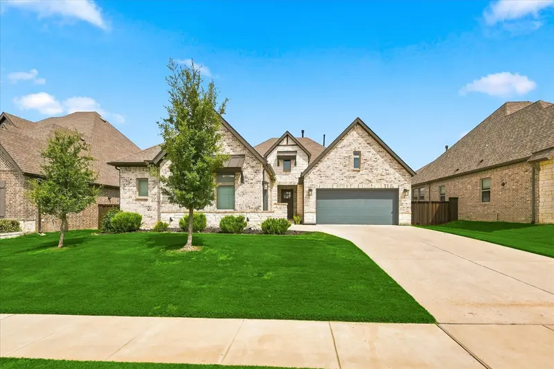 2816 Garrett Drive, Highland Village