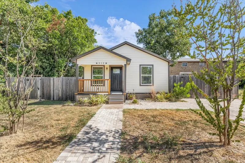 313 E Texas Avenue, Killeen