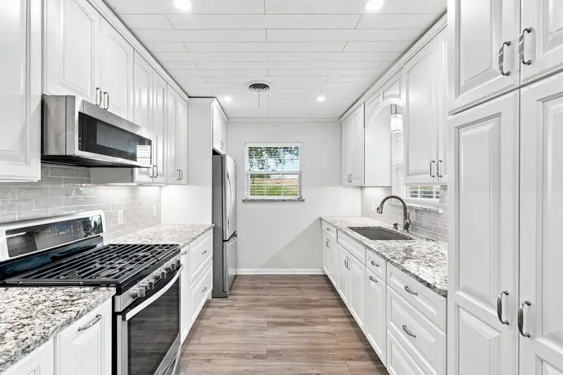 300 Parkwood Place, Lewisville