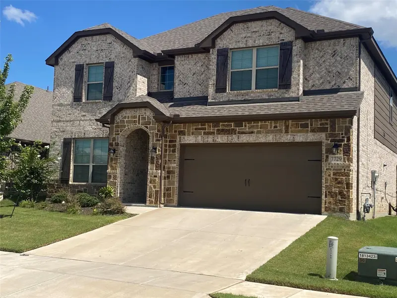 7729 Northumberland Drive, Fort Worth
