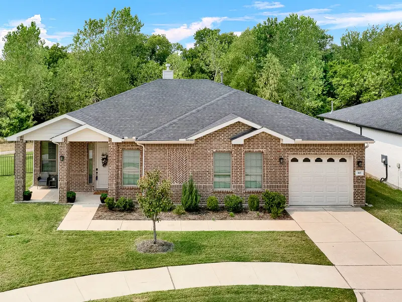 805 Hearthside Way, McKinney