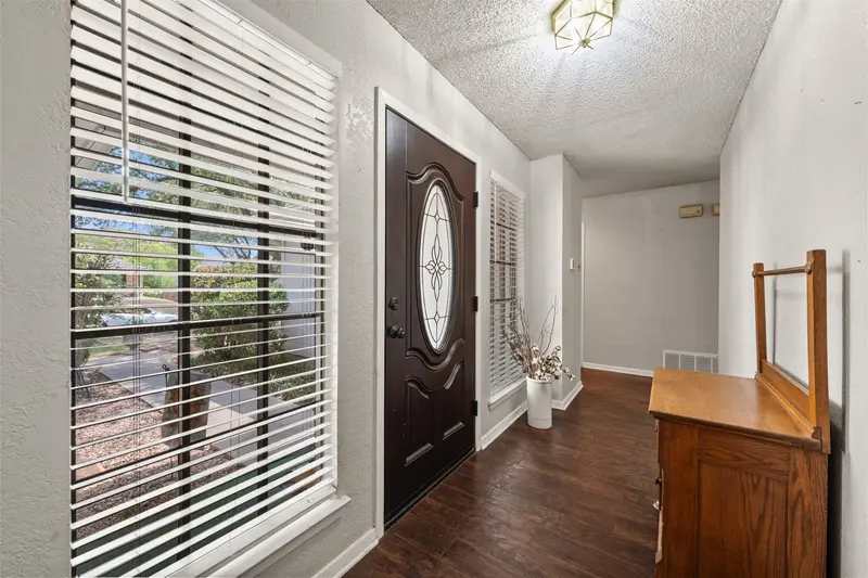 406 Ocampo Court, Waco