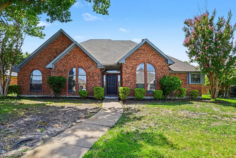 8306 Navigation Drive, Rowlett