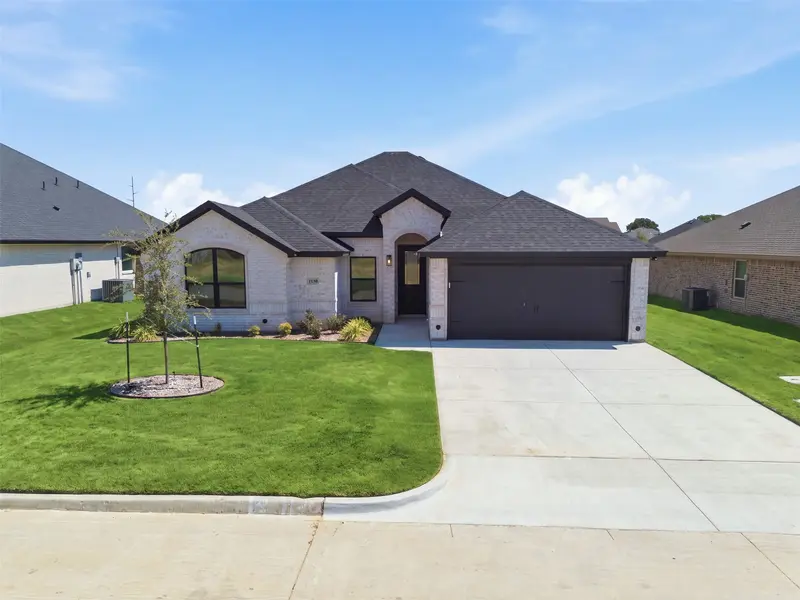 1130 Wild Rose Drive, Tolar