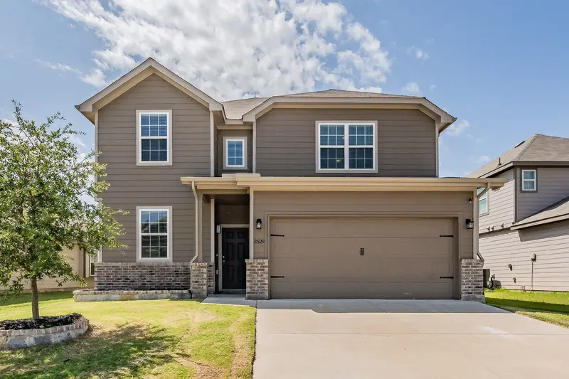 2529 Prickly Pine Trail, Fort Worth