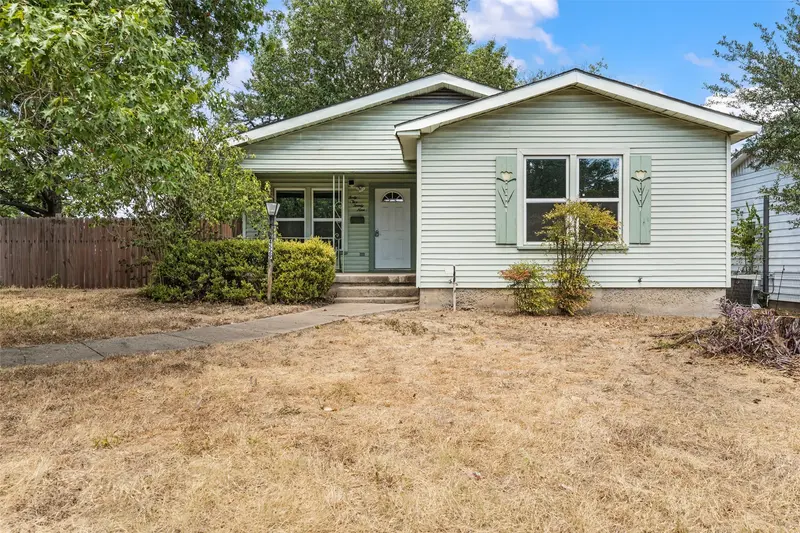 4529 Sanger Avenue, Waco