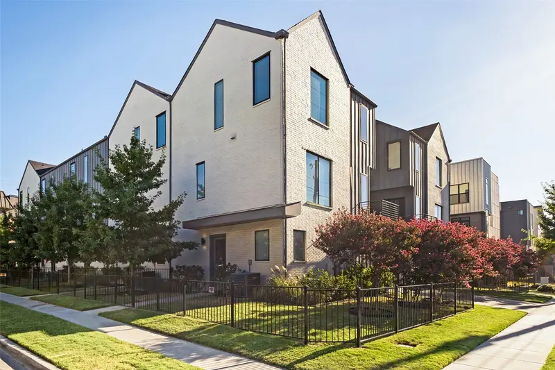 5703 Lindell Avenue, Dallas