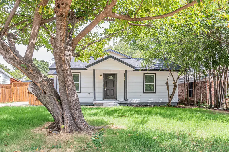 426 NE 29th Street, Grand Prairie