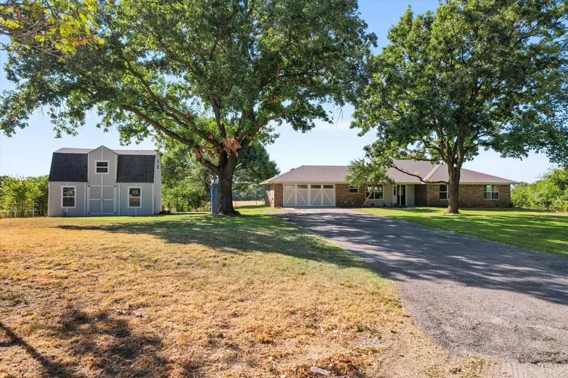 6809 Norris Circle, Weatherford