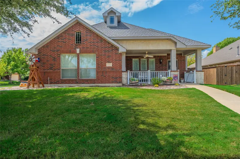 600 Cross Meadow Boulevard, Mansfield
