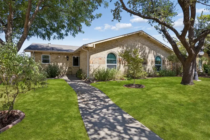2061 E Peters Colony Road, Carrollton