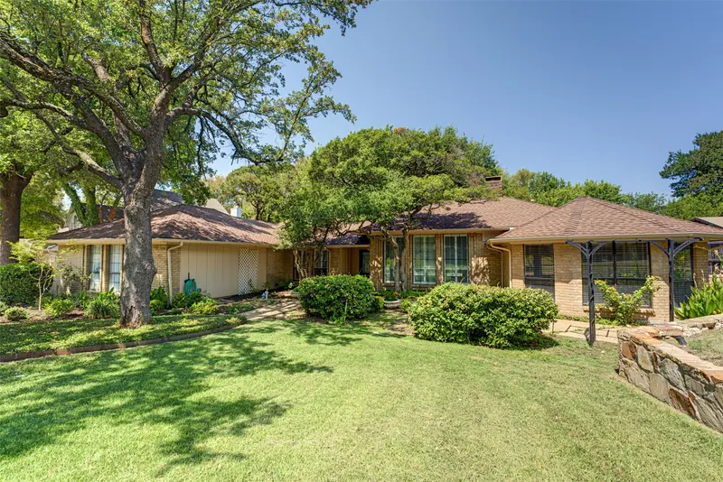 1990 Wind Hill Road, Rockwall