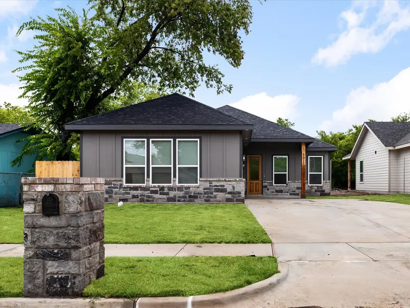 3013 Donalee Street, Fort Worth