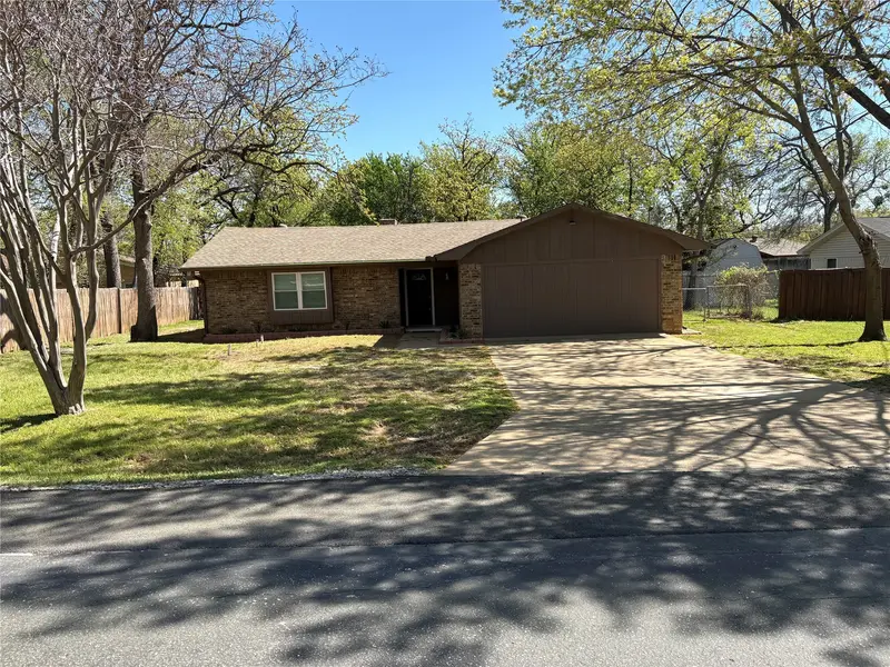 206 Hickory Lane, Hickory Creek