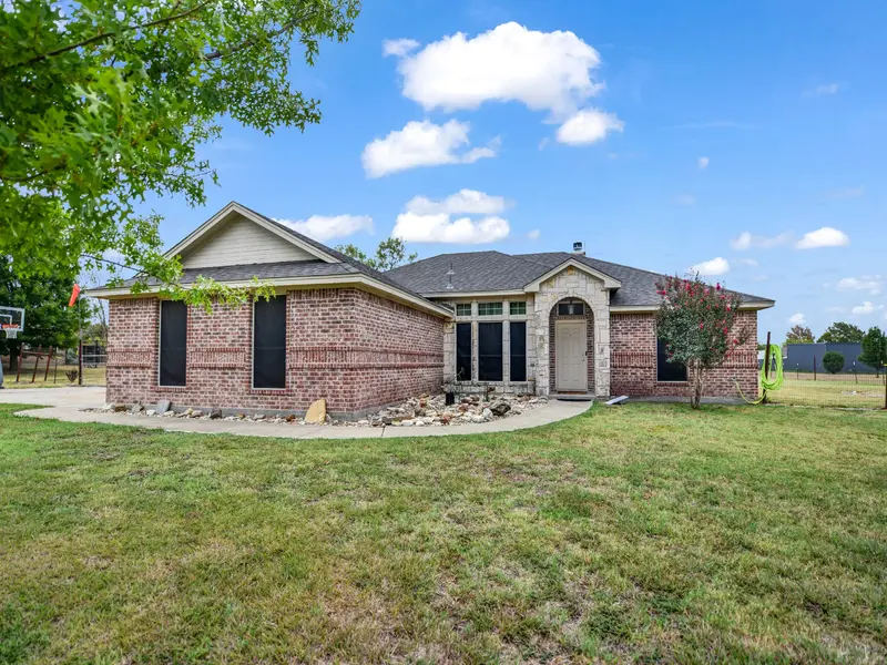 108 Butternut Court, Weatherford