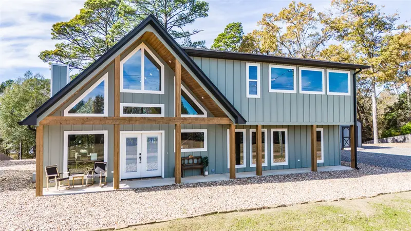 449 Lakeview Circle, Jefferson