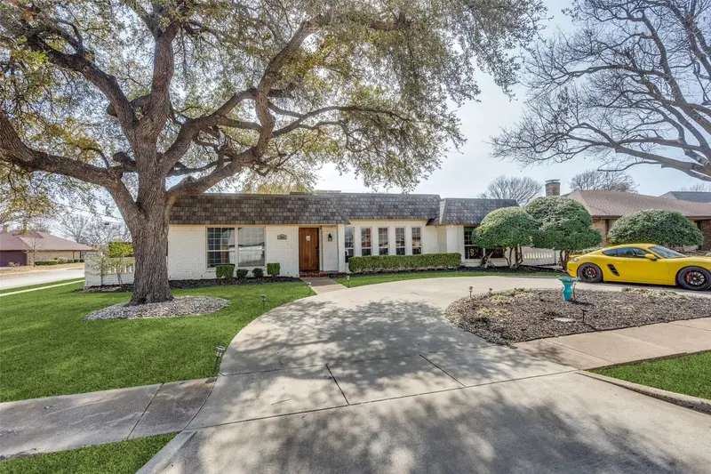 1008 Morningstar Trail, Richardson