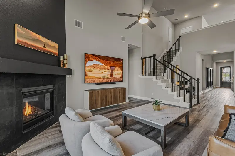 1302 20th Street, Argyle