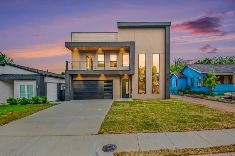 1442 Stella Avenue, Dallas
