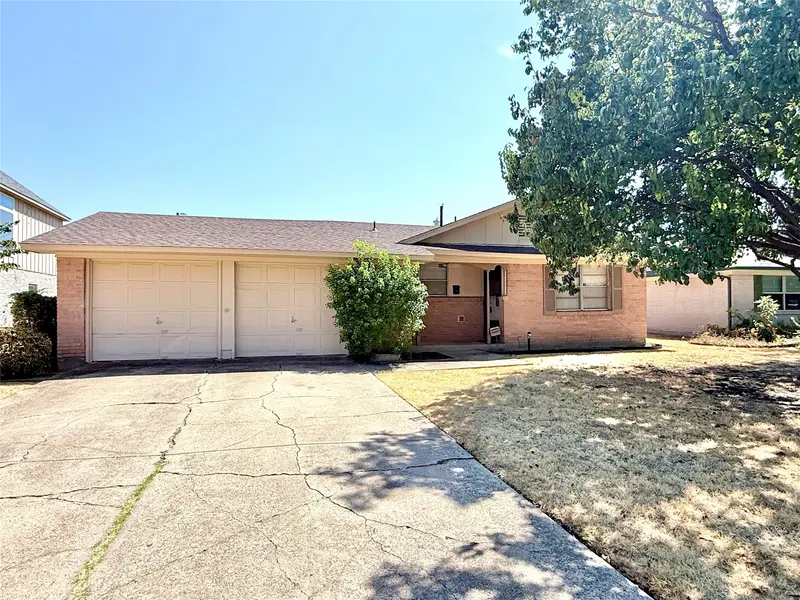 1310 Hampshire Lane, Richardson