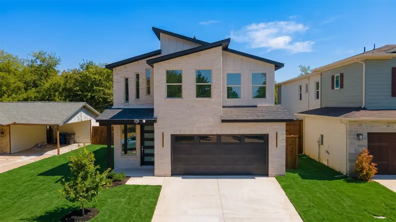 210 E Park Street, Little Elm