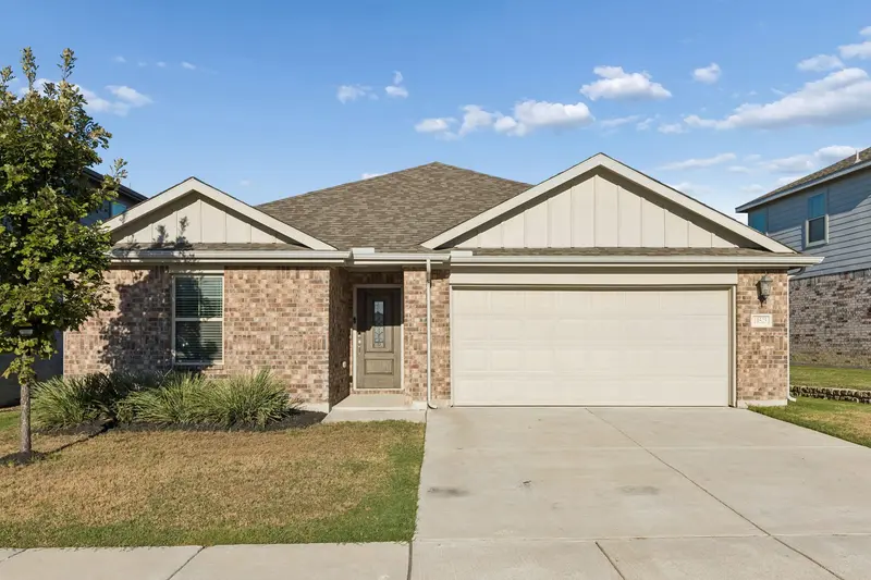 10525 Takala Drive, Fort Worth