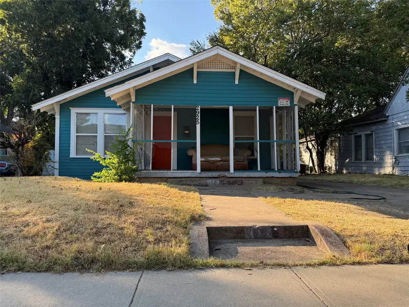 2925 Lenway Street, Dallas
