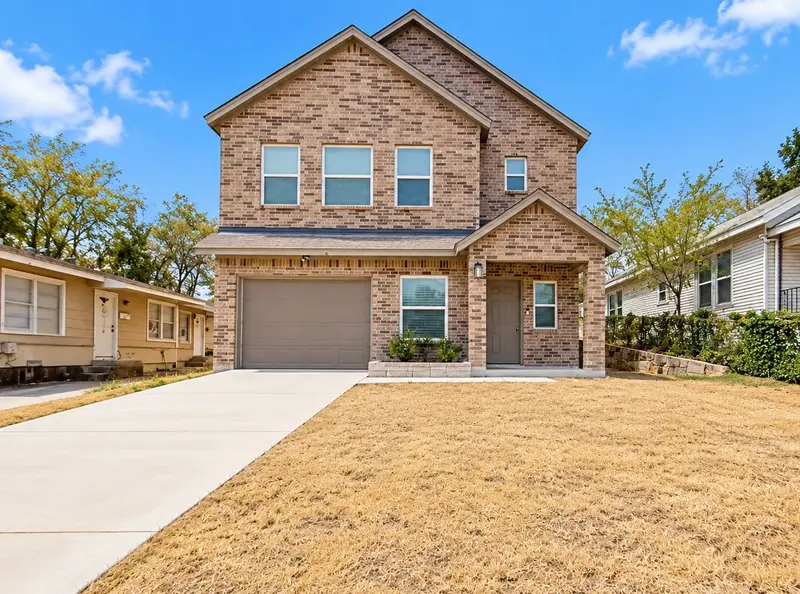 2407 Lee Avenue, Fort Worth
