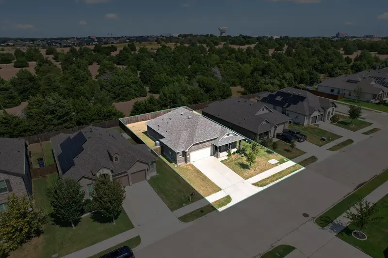 2292 High Plain Lane, Waxahachie