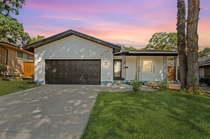 2109 Normandy Drive, Irving